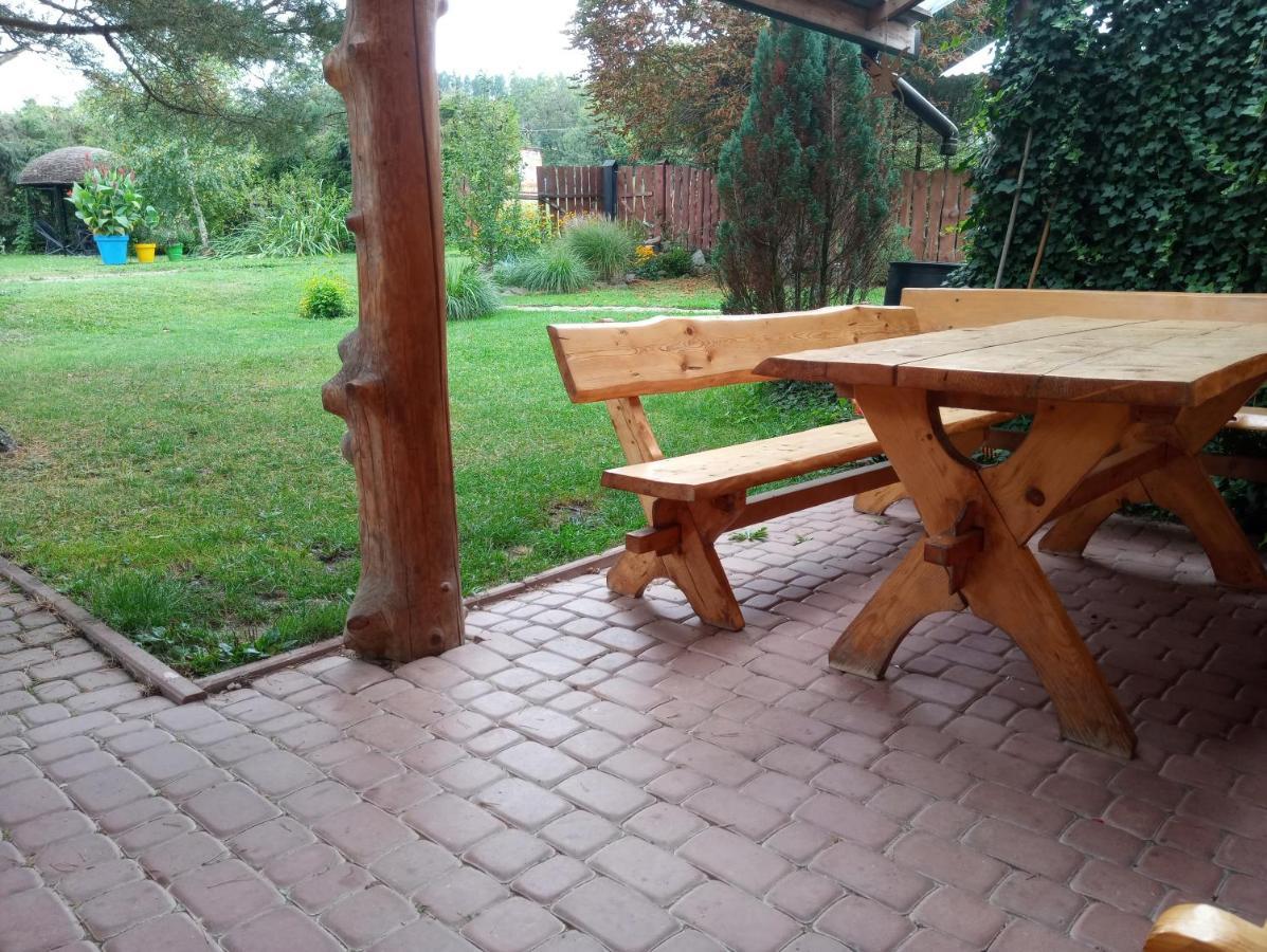 Cztery Pory Roku - Dom Villa Lutowiska Bagian luar foto